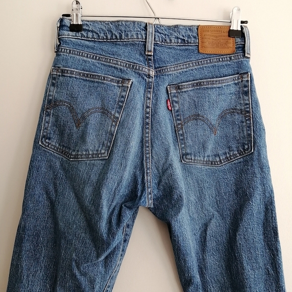 Levi's Premium Wedgie Jeans in These Dreams Medium Wash High Waist Ankle 26 - Picture 6 of 16